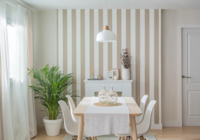 taupe/wit linnenweefsel streep vinyl op vlies1